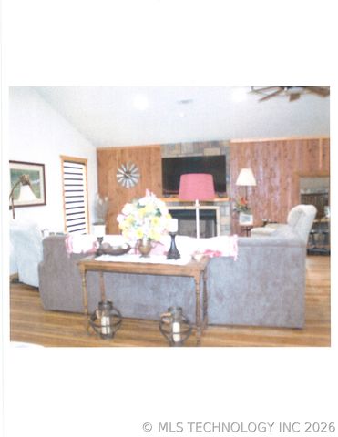 615 Grand Avenue, Stuart, OK 74570