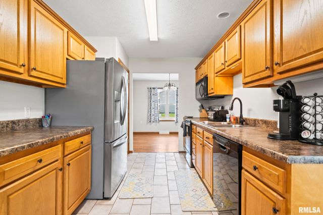 3513 Crystal Lake Drive, Springfield, IL 62711