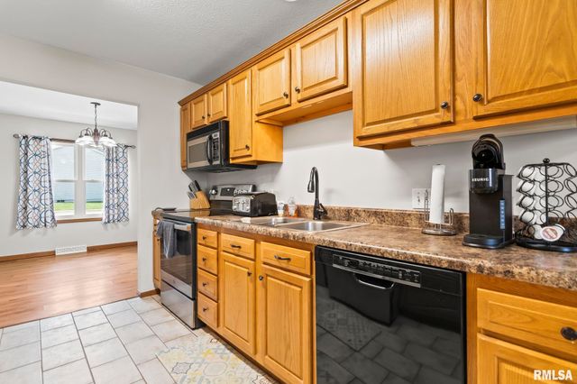 3513 Crystal Lake Drive, Springfield, IL 62711