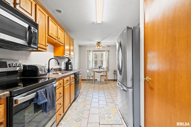 3513 Crystal Lake Drive, Springfield, IL 62711