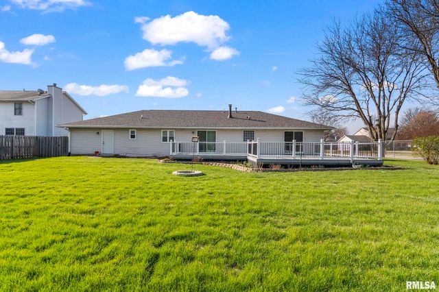 3513 Crystal Lake Drive, Springfield, IL 62711