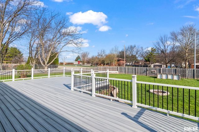 3513 Crystal Lake Drive, Springfield, IL 62711