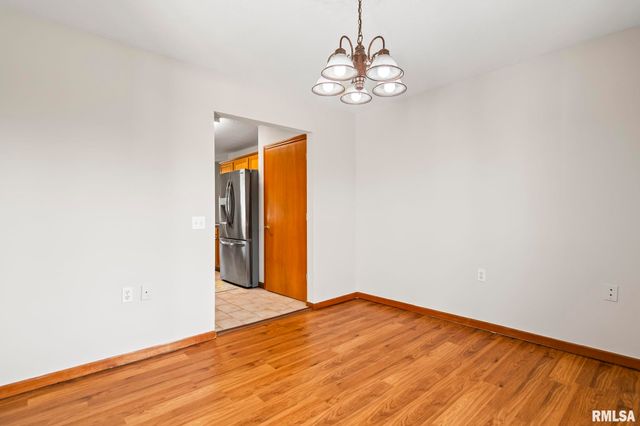 3513 Crystal Lake Drive, Springfield, IL 62711