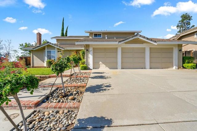 3307 Royal Meadow Lane, San Jose, CA 95135
