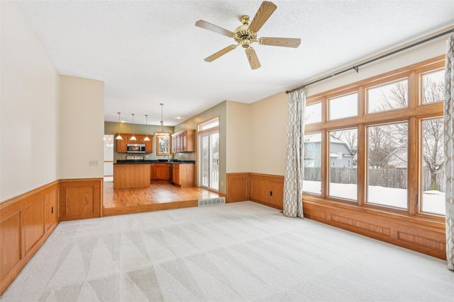 4616 94th Street, Urbandale, IA 50322