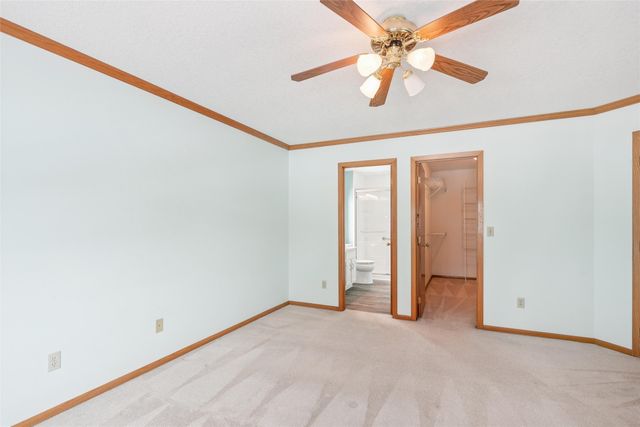 4616 94th Street, Urbandale, IA 50322