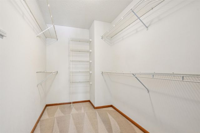 4616 94th Street, Urbandale, IA 50322