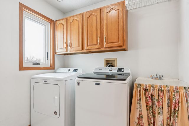 4616 94th Street, Urbandale, IA 50322