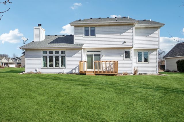 4616 94th Street, Urbandale, IA 50322