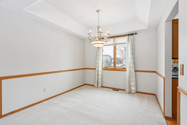 4616 94th Street, Urbandale, IA 50322