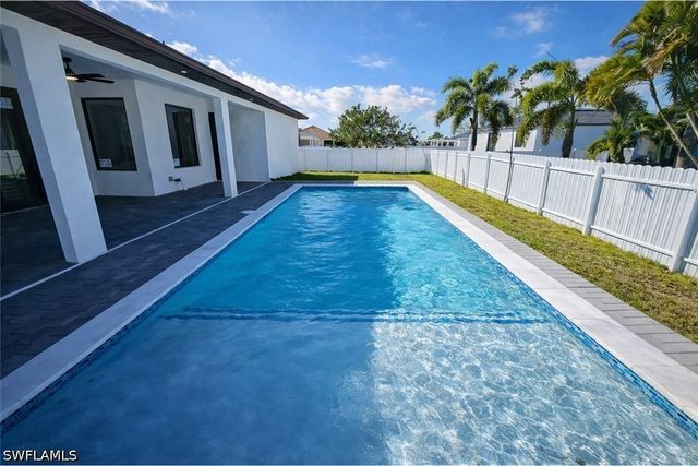 2853 NW 3rd ST, Cape Coral, FL 33993