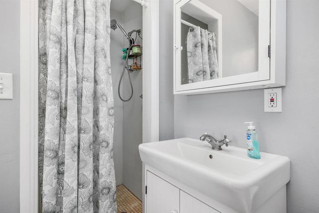 11270 San Luis Rey Dr, Valley Center, CA 92082