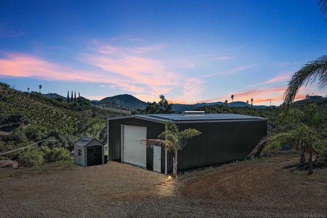 11270 San Luis Rey Dr, Valley Center, CA 92082