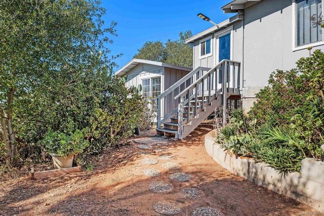 11270 San Luis Rey Dr, Valley Center, CA 92082