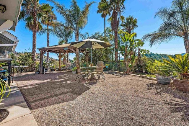 11270 San Luis Rey Dr, Valley Center, CA 92082