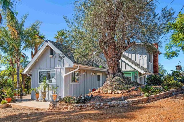 11270 San Luis Rey Dr, Valley Center, CA 92082