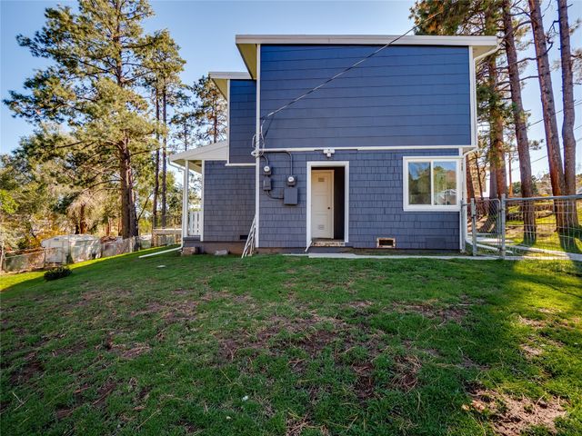 2140 44th Street B, Los Alamos, NM 87544