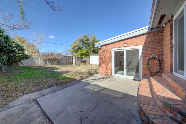 2905 Dorothy Street NE, Albuquerque, NM 87112