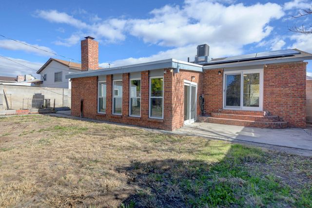 2905 Dorothy Street NE, Albuquerque, NM 87112