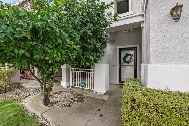 7415 Shelby St, Elk Grove, CA 95758