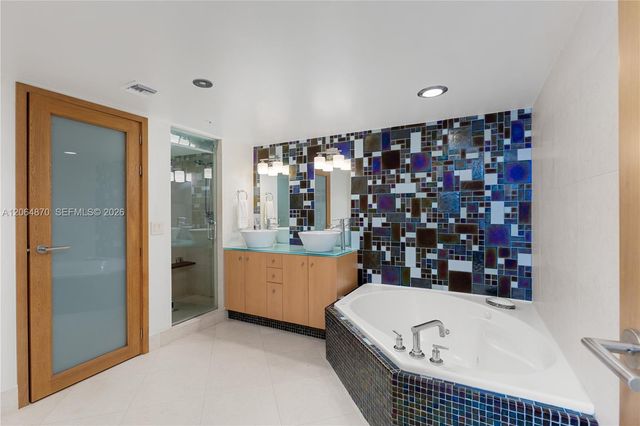 1900 Sunset Harbour Drive 2008, Miami Beach, FL 33139
