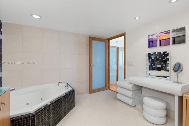 1900 Sunset Harbour Drive 2008, Miami Beach, FL 33139