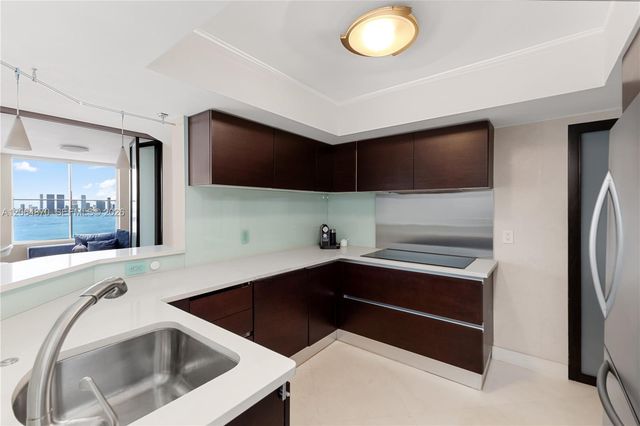 1900 Sunset Harbour Drive 2008, Miami Beach, FL 33139