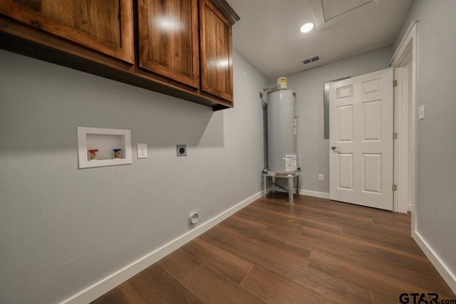 2675 FM 2710, Lindale, TX 75771