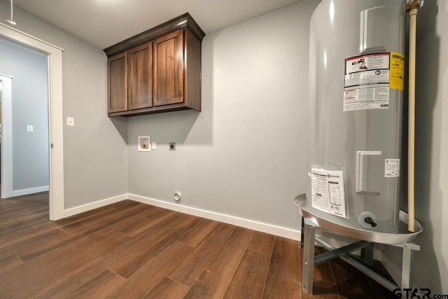 2675 FM 2710, Lindale, TX 75771