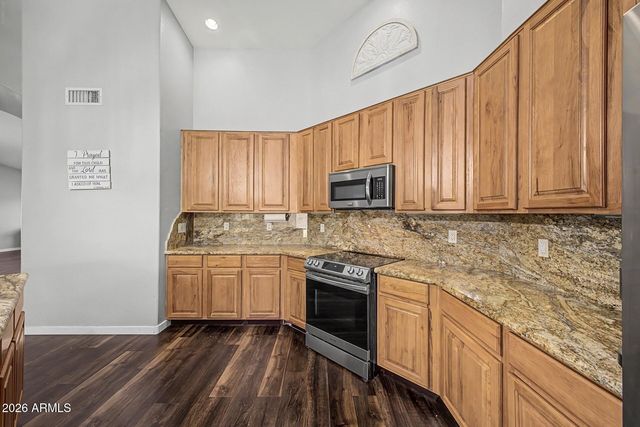 8365 W BERRIDGE Lane, Glendale, AZ 85305