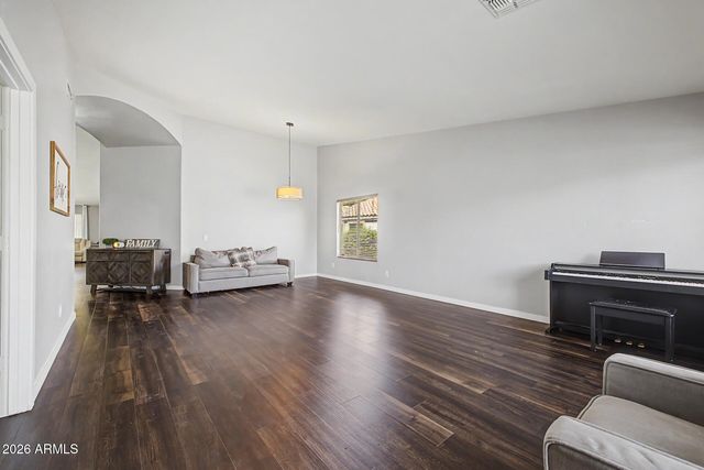 8365 W BERRIDGE Lane, Glendale, AZ 85305