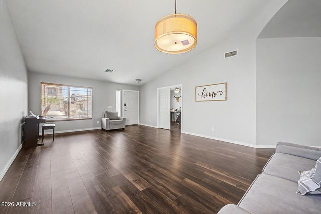 8365 W BERRIDGE Lane, Glendale, AZ 85305