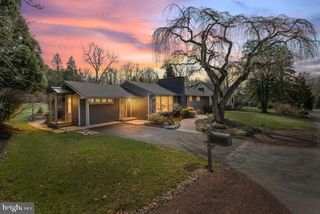 6 GREGG AVE, Wilmington, DE 19807