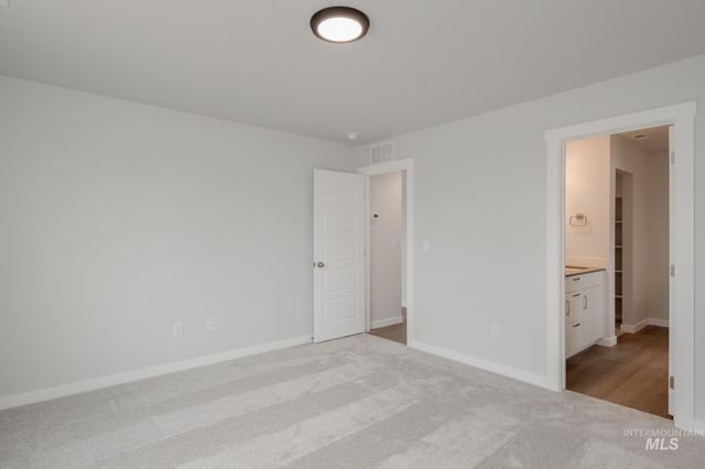 1556 Dyer St, Middleton, ID 83644