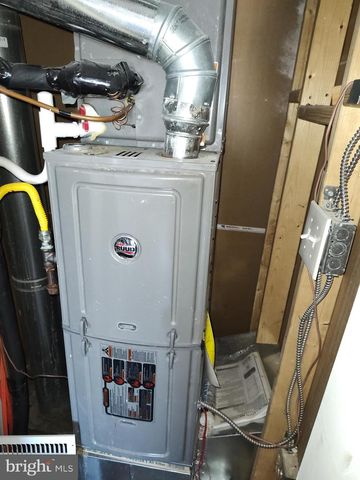 339 BLOOM ST, Baltimore, MD 21217