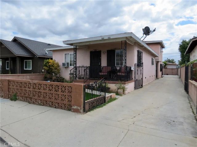 658 Oakford, East Los Angeles, CA 90022