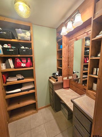 395 Bolding RD, Marshall, TX 75670
