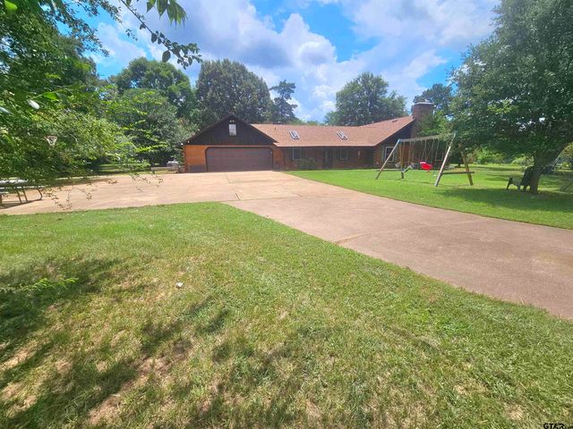 395 Bolding RD, Marshall, TX 75670