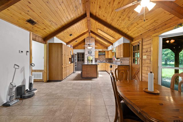 395 Bolding RD, Marshall, TX 75670