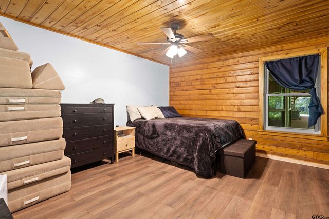 395 Bolding RD, Marshall, TX 75670
