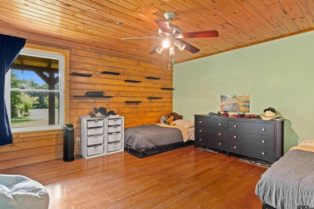 395 Bolding RD, Marshall, TX 75670