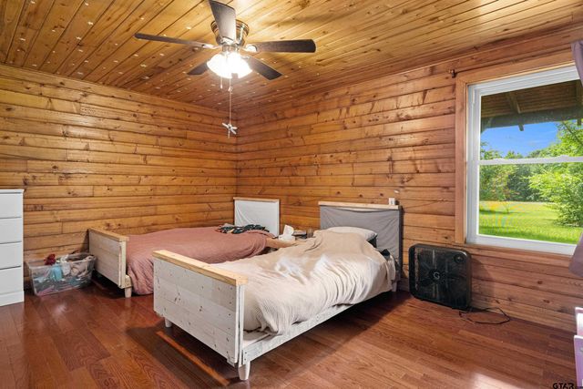 395 Bolding RD, Marshall, TX 75670