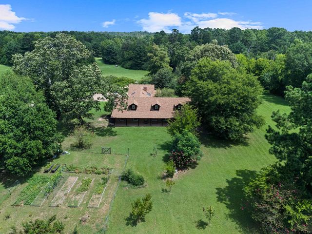 395 Bolding RD, Marshall, TX 75670