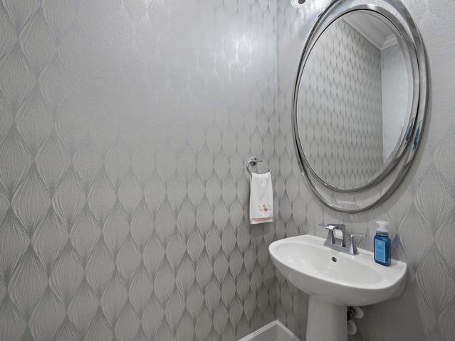 4124 ILARIA AVENUE, Sarasota, FL 34238