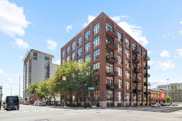 701 W Jackson Boulevard 102, Chicago, IL 60661