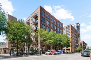 701 W Jackson Boulevard 102, Chicago, IL 60661