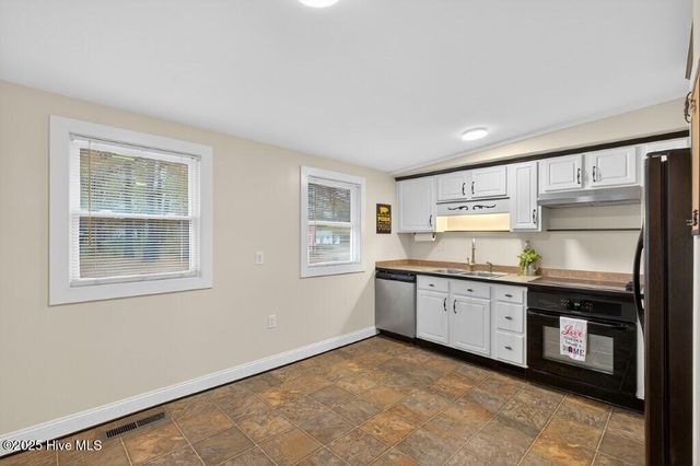 502 Hollywood Boulevard, Havelock, NC 28532