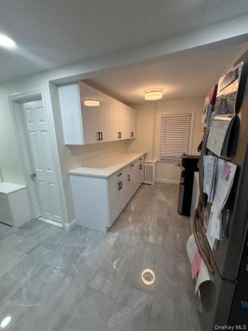 98 1st Avenue, East Rockaway, NY 11518