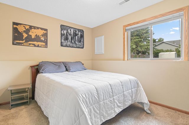 3343 Quarry Avenue, Anoka, MN 55303