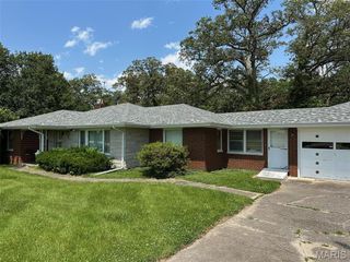 5506 Quercus Grove Road, Edwardsville, IL 62025